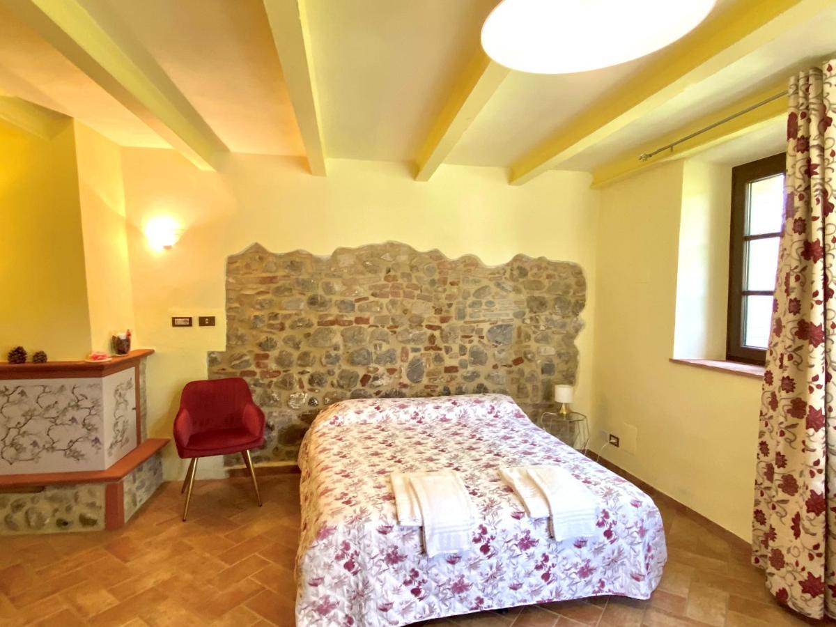 Agriturismo L'Antica Quercia Pomarance Exterior foto